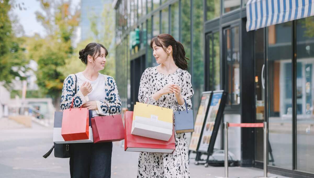 年間休日125~135日